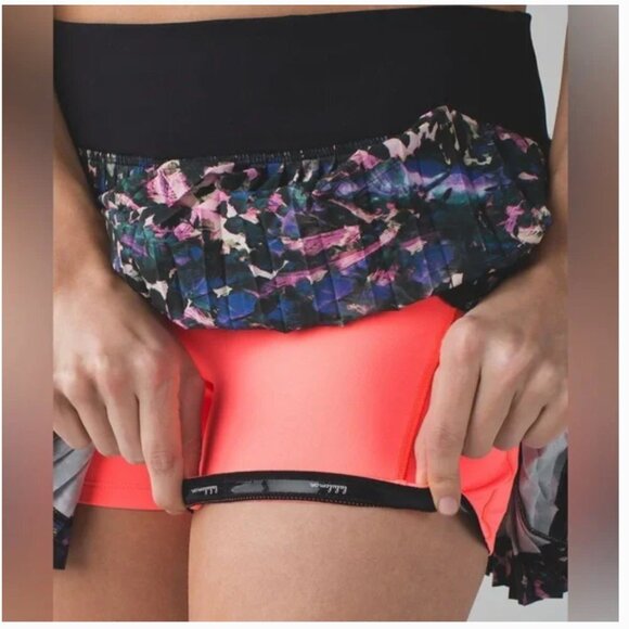Lululemon Womens Pleat To Street Tennis Mini Skirt II In Floral Backdrop Size 10 - Picture 4 of 14